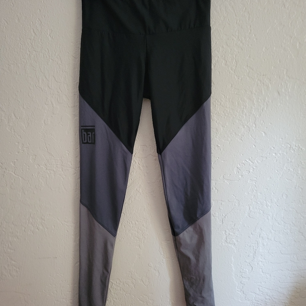 Onzie Leggings Size XS